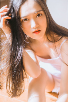 爱内梨花
